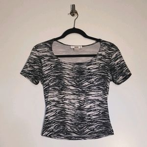 Obé animal print top sz. M